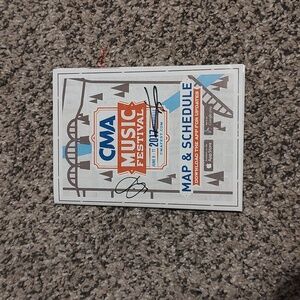 Maddie & Tae Signed in person Autograph